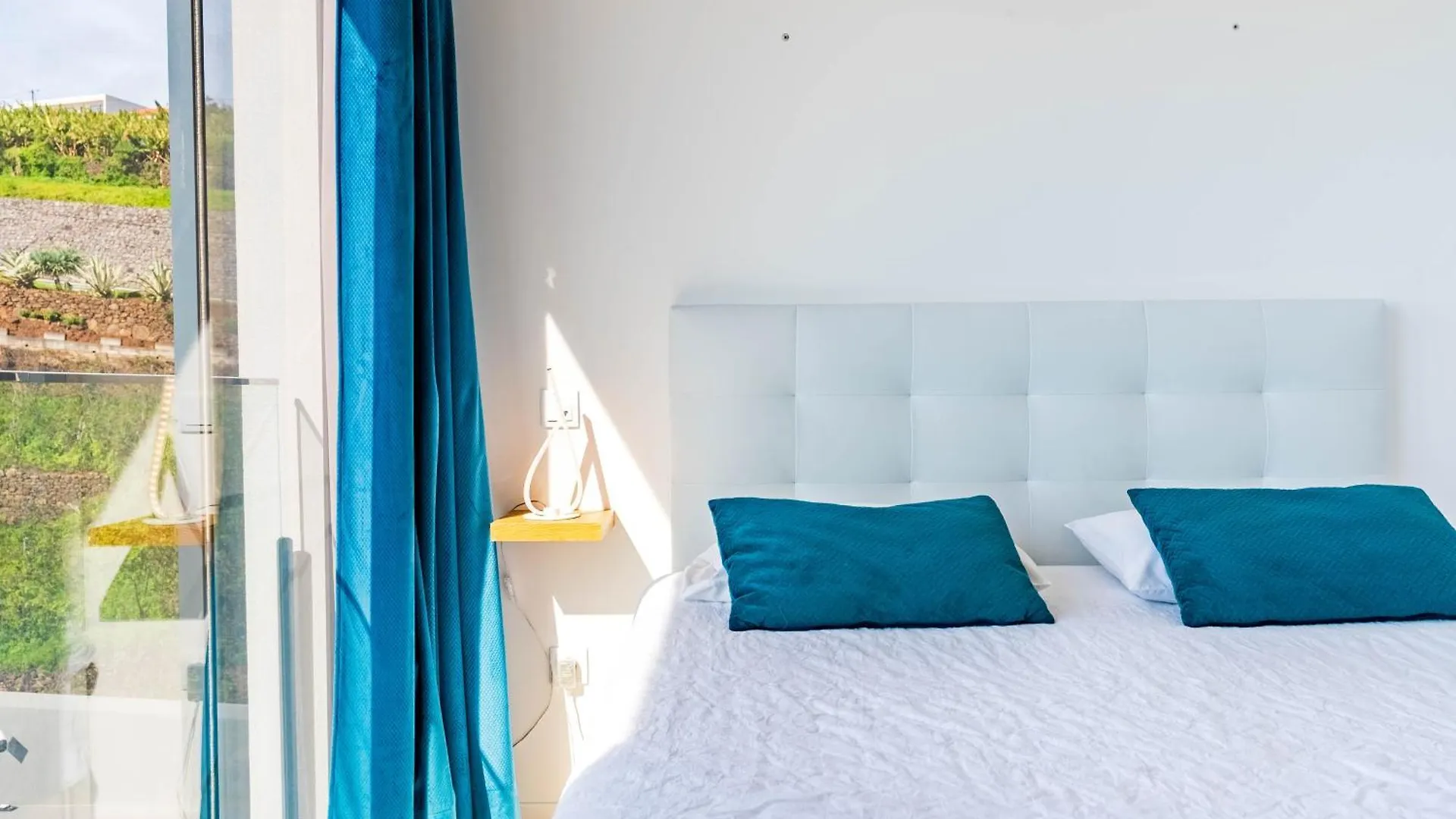 Апартаменты Casa Branca-A, Beautiful Sea View Estreito Da Calheta 0*,